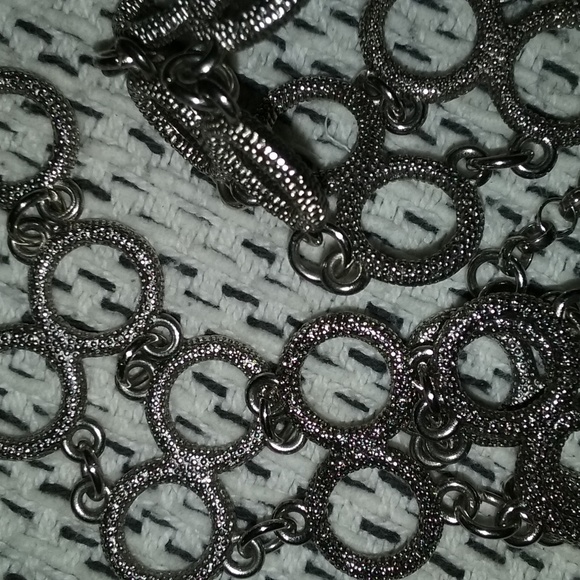 Long silver-tone double circle link belt/necklace - Picture 5 of 7